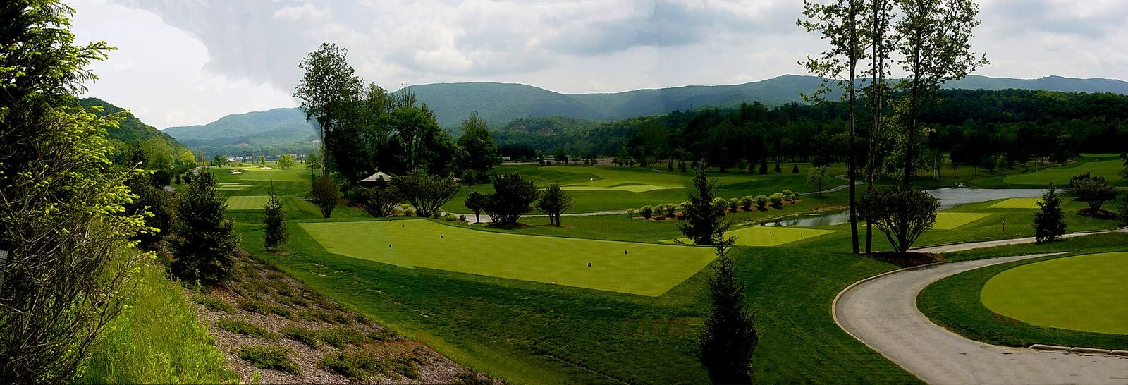 A leading golf course in West Virginia
